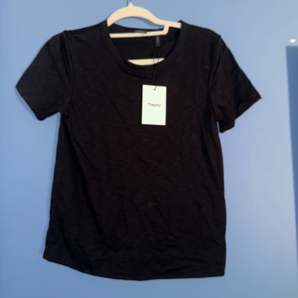 NWT Theory Black TILMA Tee — Luxe Quality